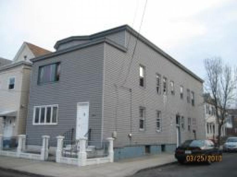Multi Family for Sale, ListingId:17476561, location: 11 DAVIDSON ST Clifton 07011