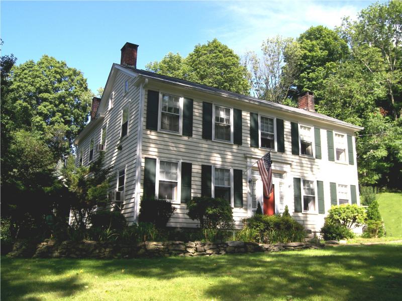 Single Family Home for Sale, ListingId:18041450, location: Blairstown 07825