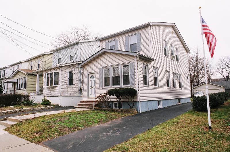 Single Family Home for Sale, ListingId:17981861, location: 90 COOLIDGE ST Irvington 07111