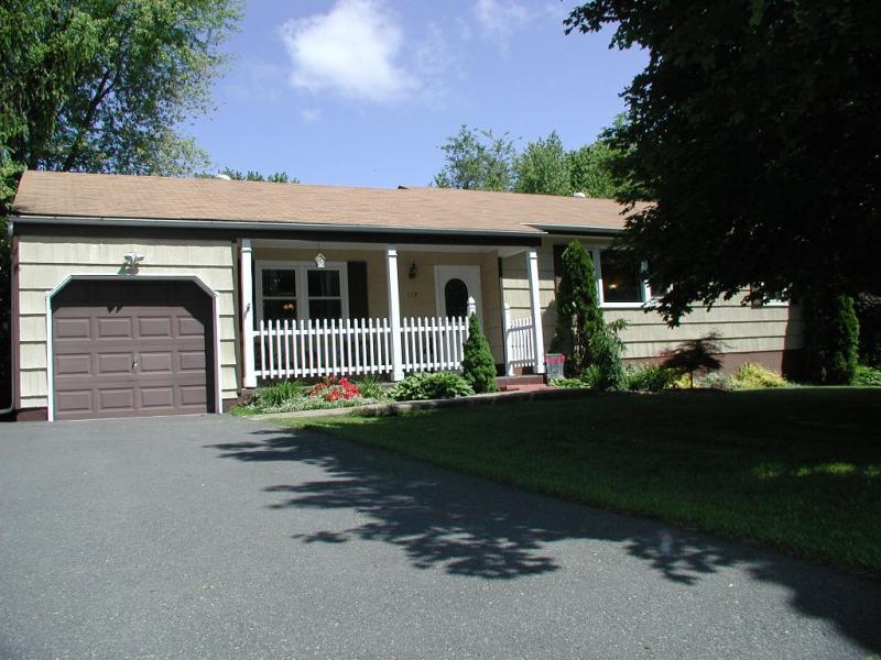 Single Family Home for Sale, ListingId:17504621, location: Phillipsburg 08865