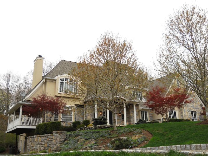 Single Family Home for Sale, ListingId:16881270, location: 25 KNIGHTSBRIDGE Watchung 07069