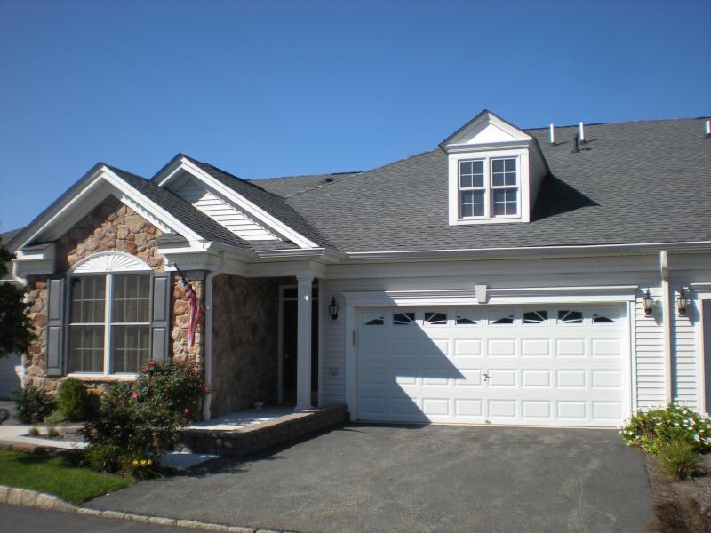 Single Family Home for Sale, ListingId:18670426, location: 6 QUARTZ WAY Woodland Park 07424