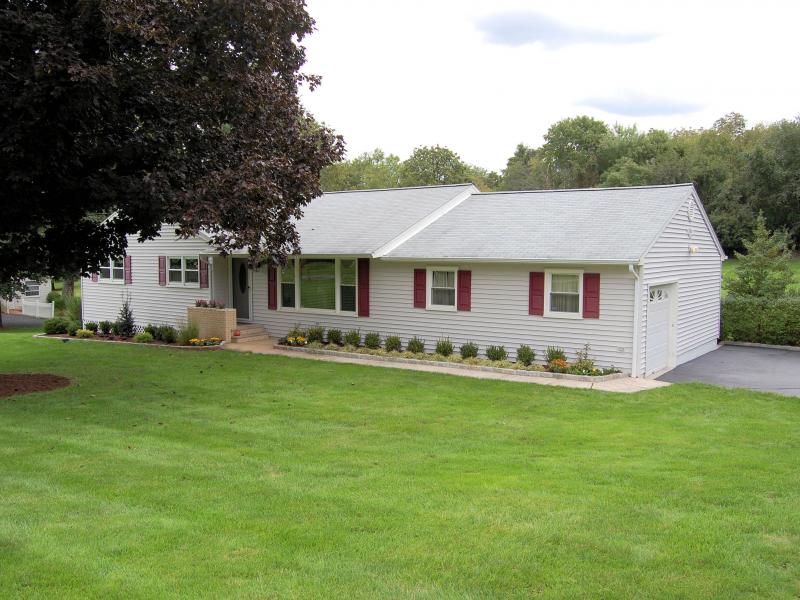 Single Family Home for Sale, ListingId:17894085, location: 393 READINGTON RD Somerville 08876