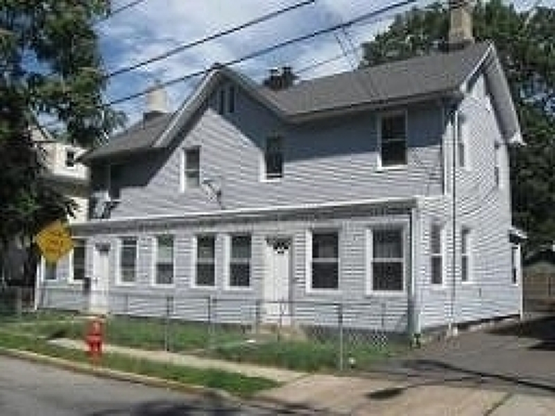 Multi Family for Sale, ListingId:19416069, location: 121 Ward St Orange 07050