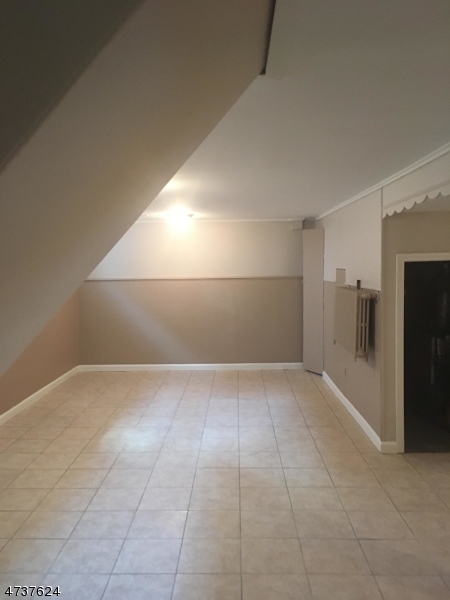 327 Highland Ave