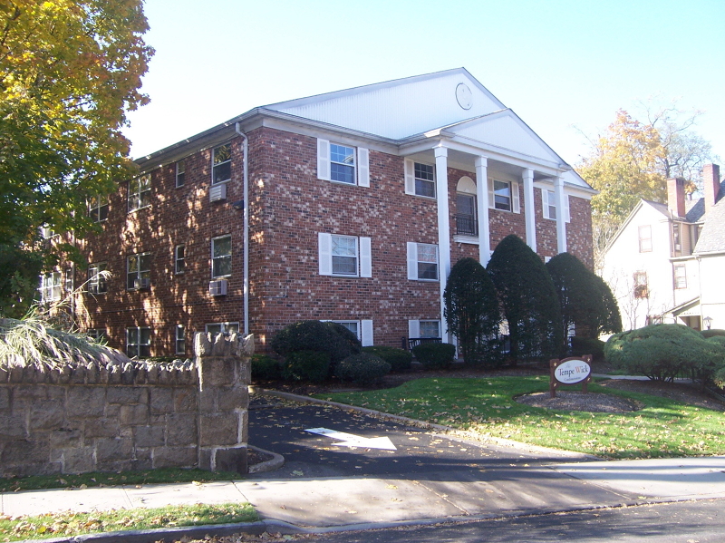 37  Hill St Apt B8 Morristown Town, NJ 07960-5364