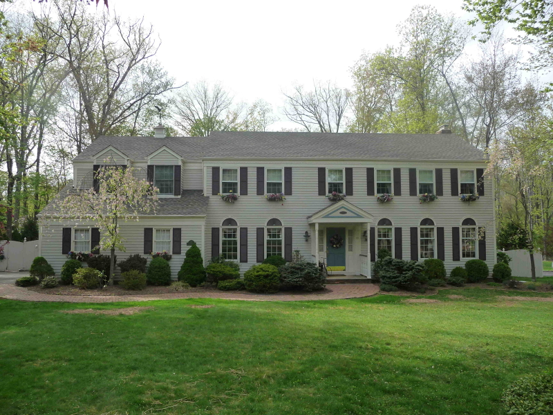 61  Dean Rd Mendham Boro, NJ 07945-1627