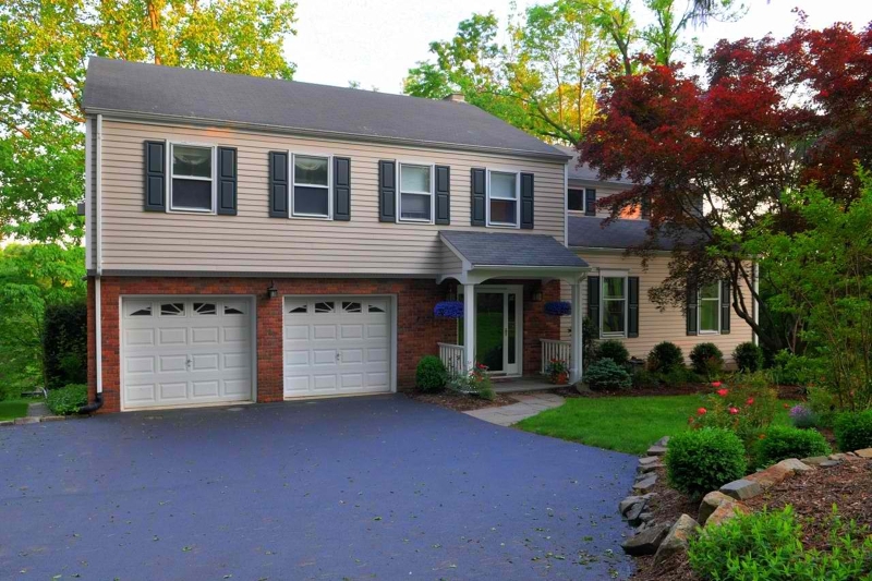 23  Penwood Rd Bernards Twp., NJ 7920