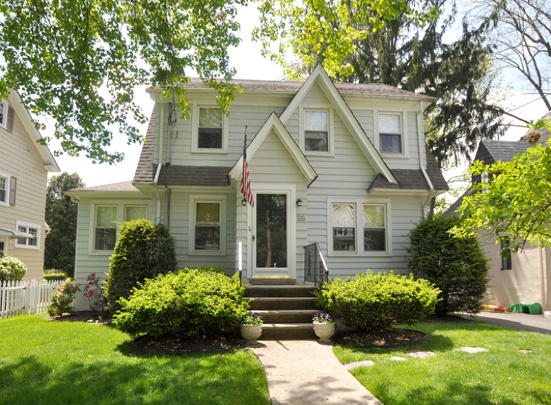 19  Division Ave New Providence Boro, NJ 7901