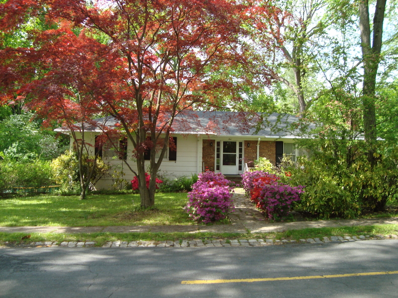 1  Edgemont Ave Summit City, NJ 07901-2106