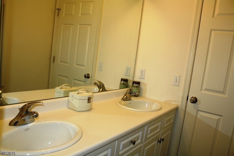 North Haledon Hawthorne Prospect Park Paterson Wayne 895 000