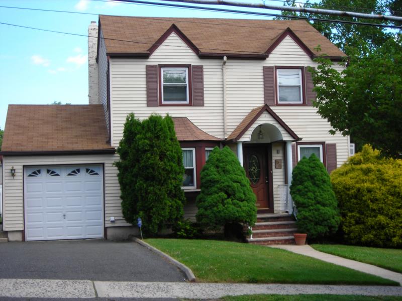 Moscara Realtors - Nutley, NJ