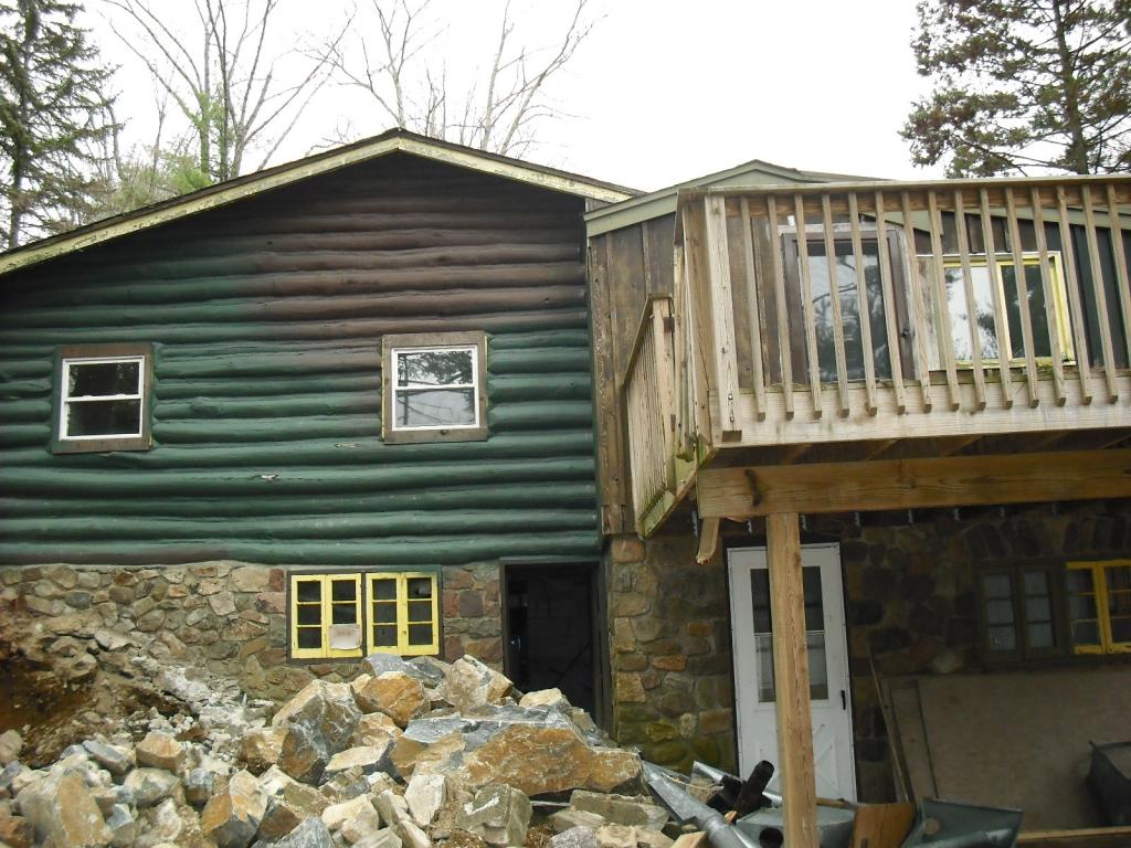 65 DOCKERTY HOLLOW RD