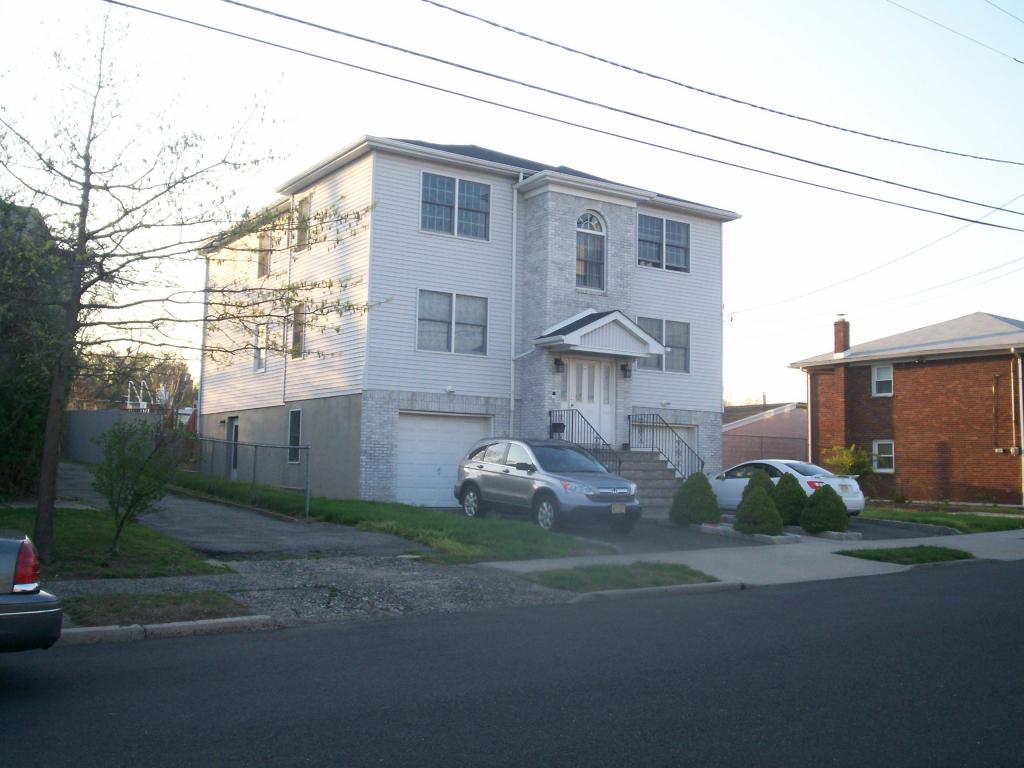 341 RALPH ST