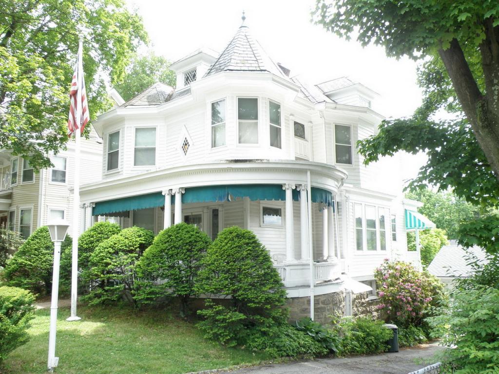 143 S. MORRIS STREET