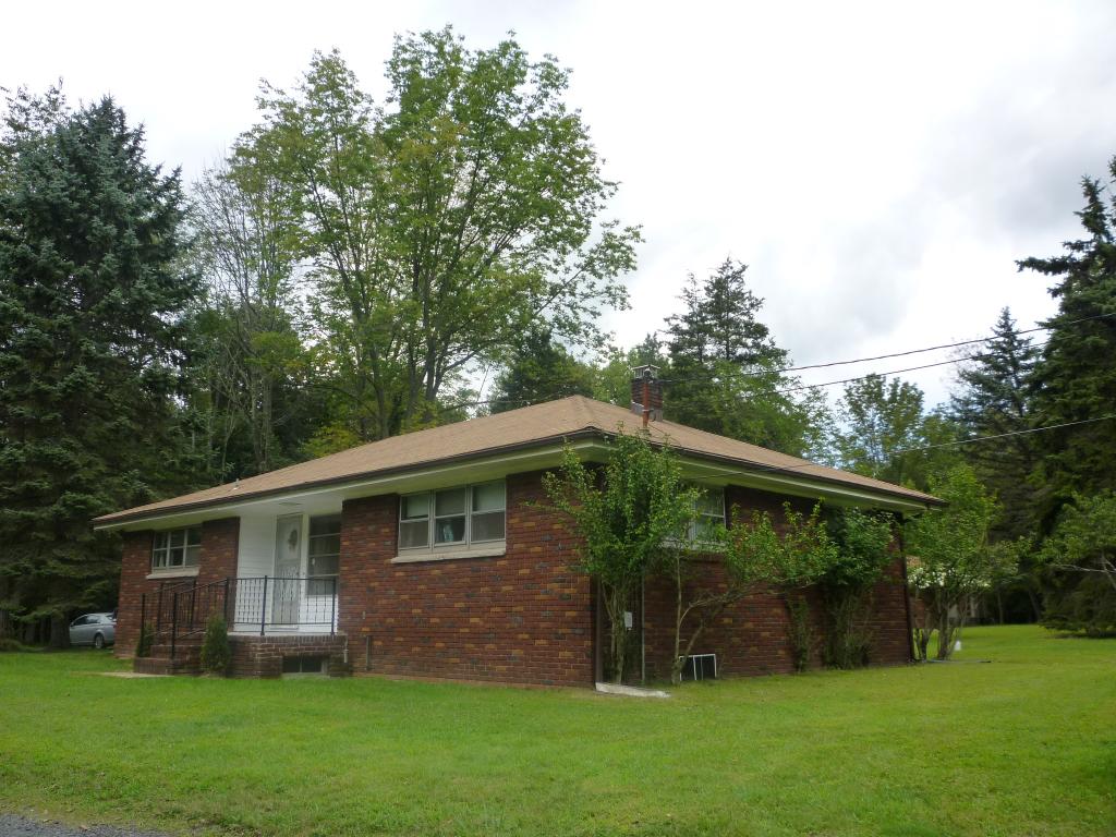 1012 MAYFLOWER CT