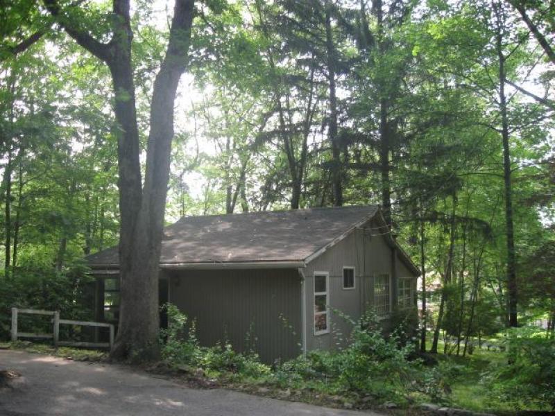 6 Lake Drive
