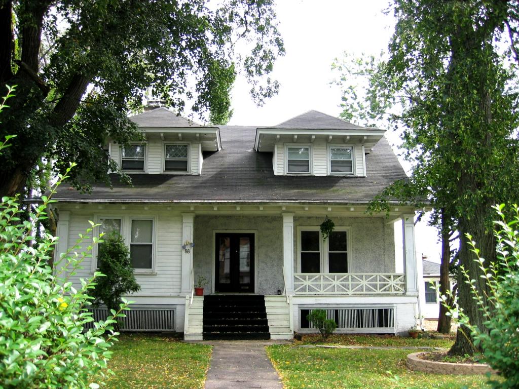 88 Burnett Avenue