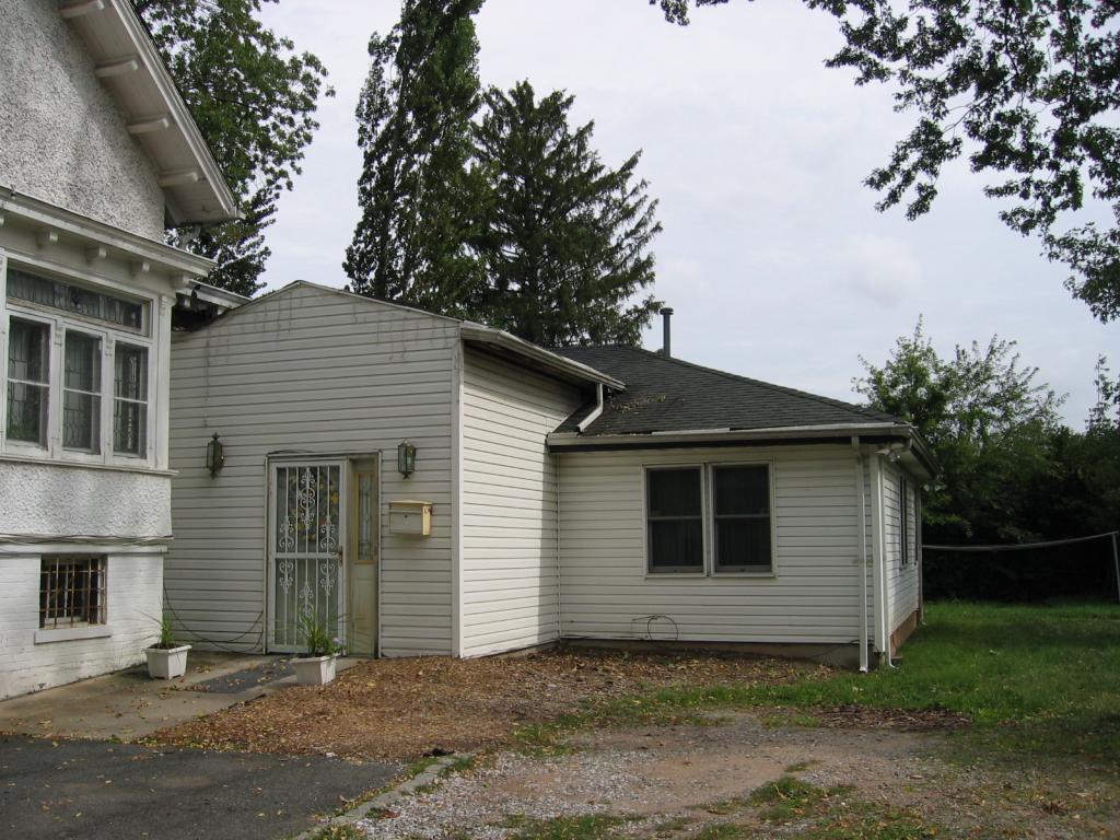 88 Burnett Avenue