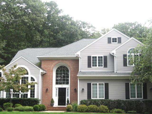 35 HERITAGE CT