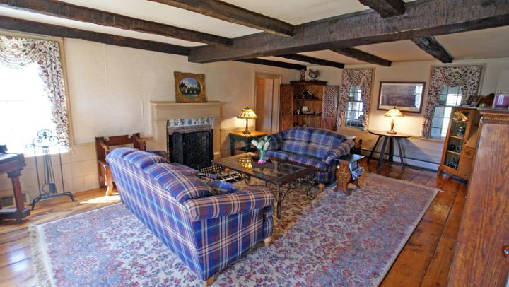 MLS #/Web ID: 2715600