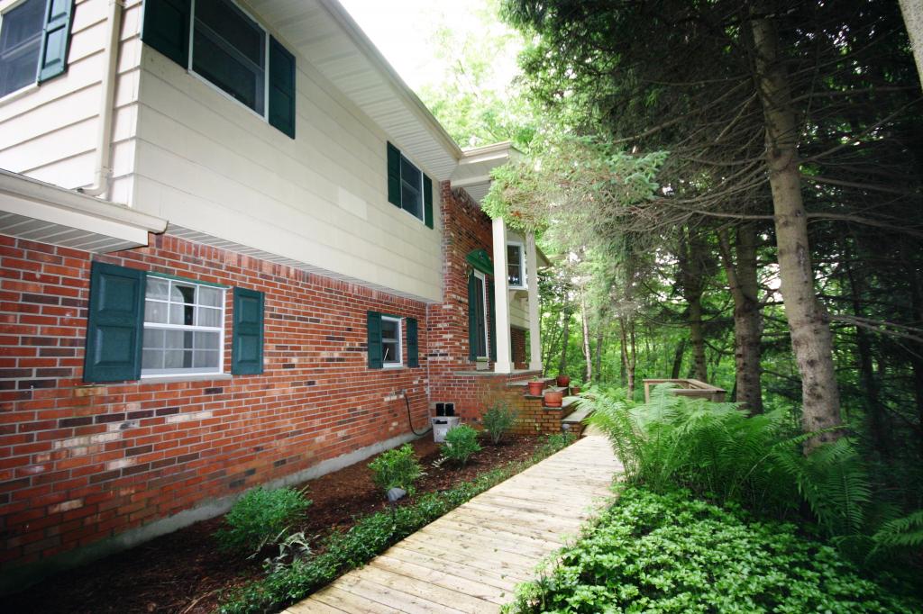 Single Family Home for Sale, ListingId:14132748, location: 39 WINDING WAY Byram Township 07821
