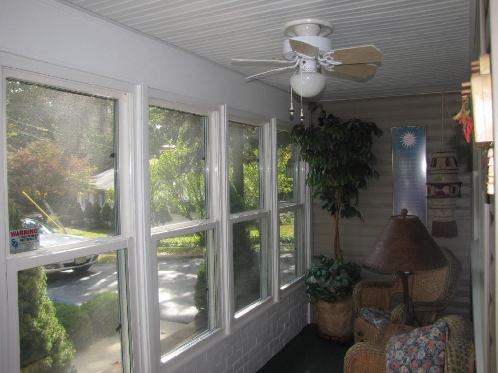 34 WOODLAND DR