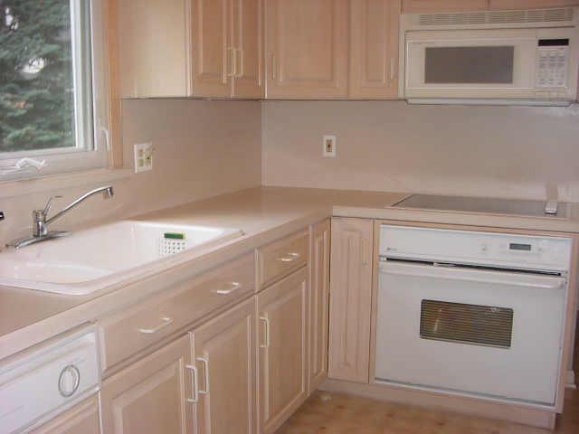 22 OAKWOOD CRES