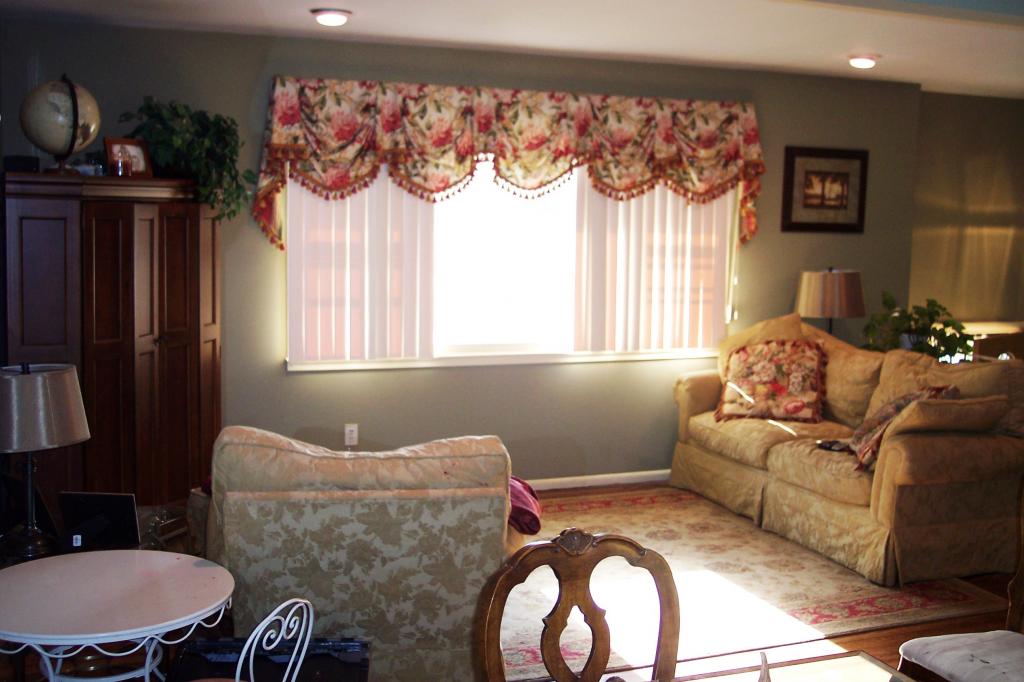 MLS #/Web ID: 2725500