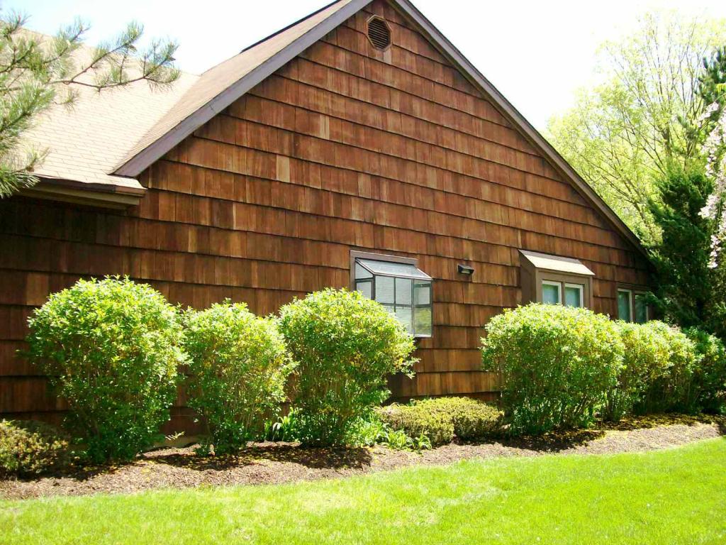 204 GOLDFINCH CT