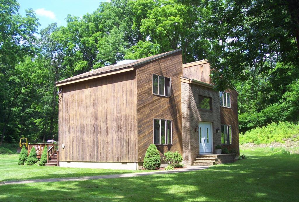MLS #/Web ID: 2669801
