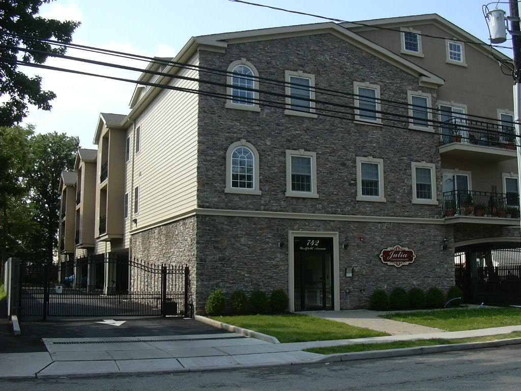 742 Westfield Avenue