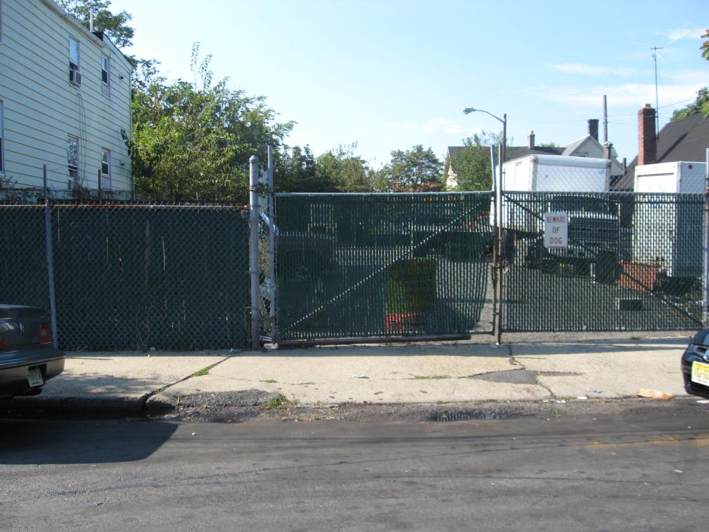 248 WALLACE ST