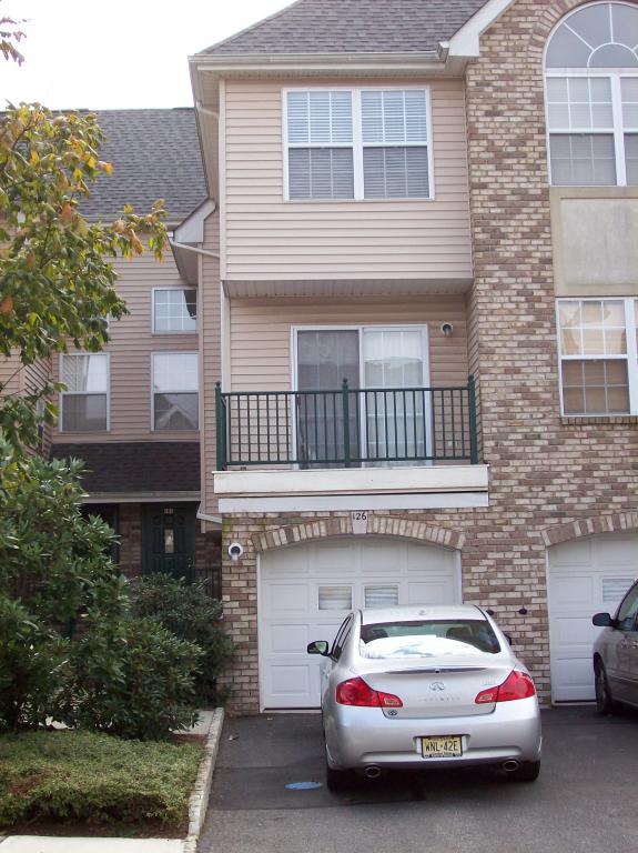 MLS #/Web ID: 2719201