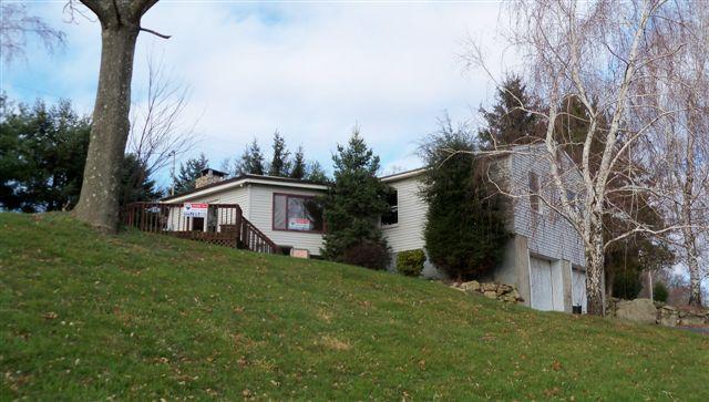 MLS #/Web ID: 2728701