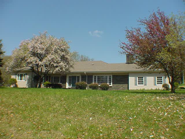 MLS #/Web ID: 2511102