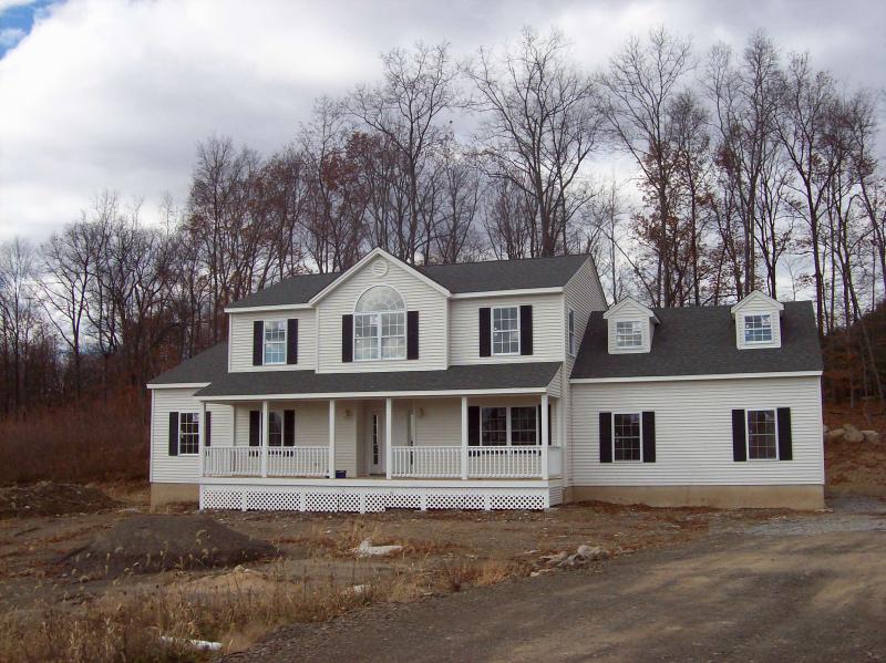 MLS #/Web ID: 2521702