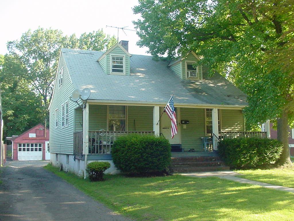 924 South Avenue West