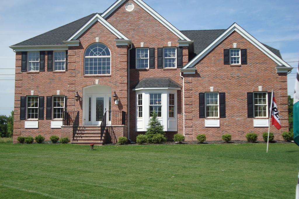 MLS #/Web ID: 2686002