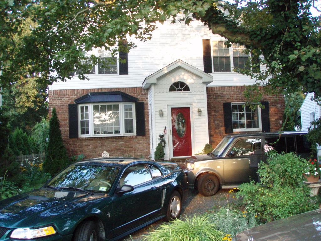 MLS #/Web ID: 2700902