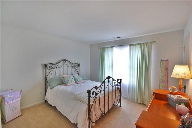 MLS #/Web ID: 2703502
