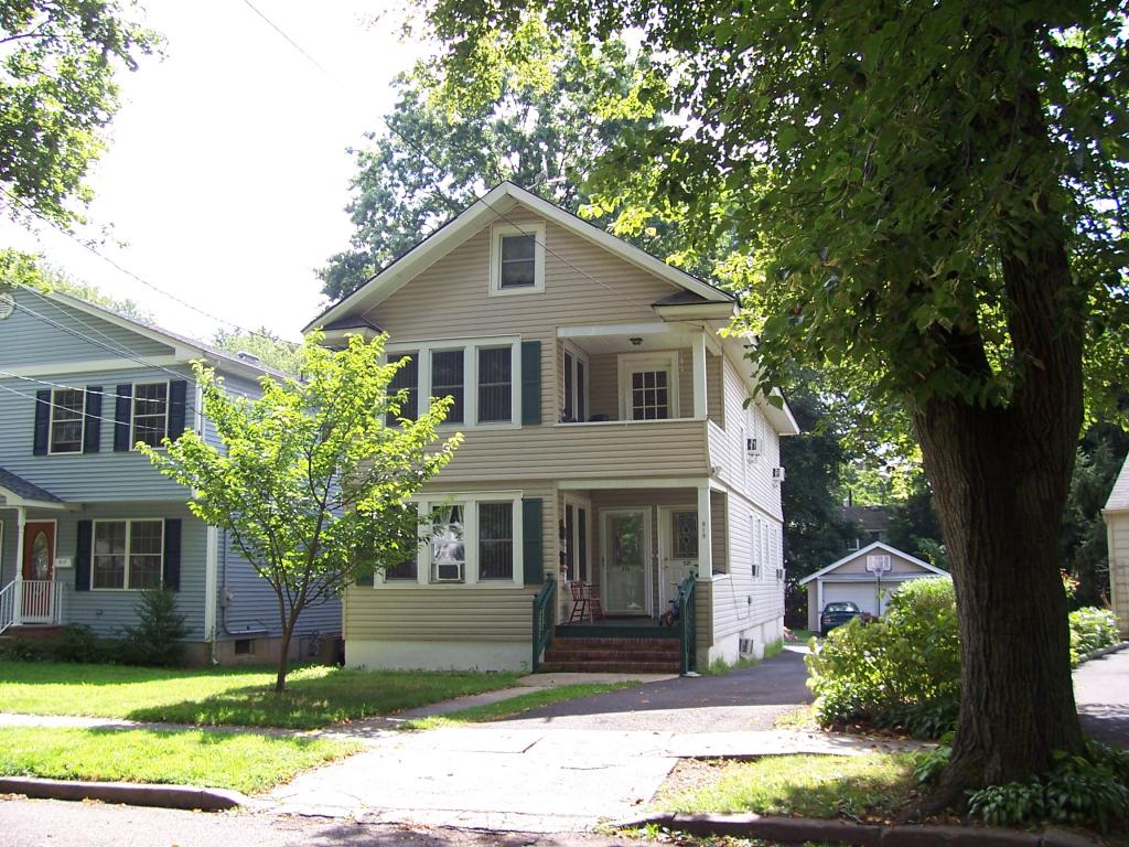 MLS #/Web ID: 2706402