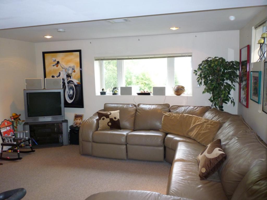 MLS #/Web ID: 2706702