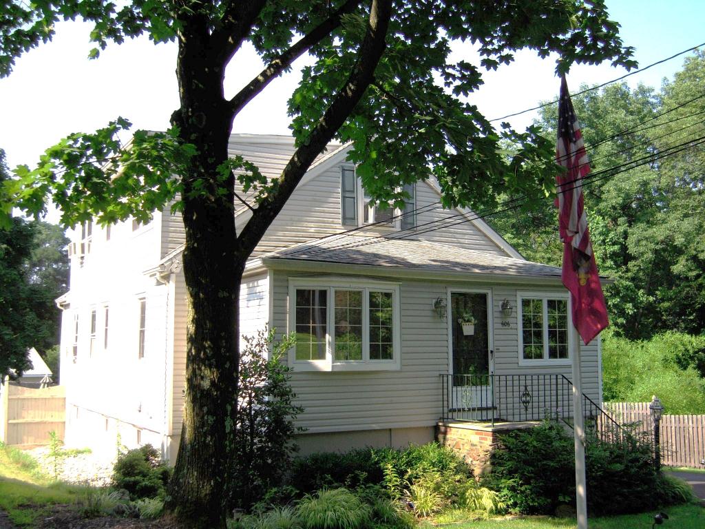MLS #/Web ID: 2707202