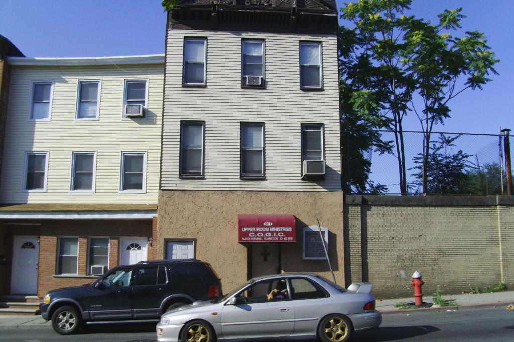 MLS #/Web ID: 2709802
