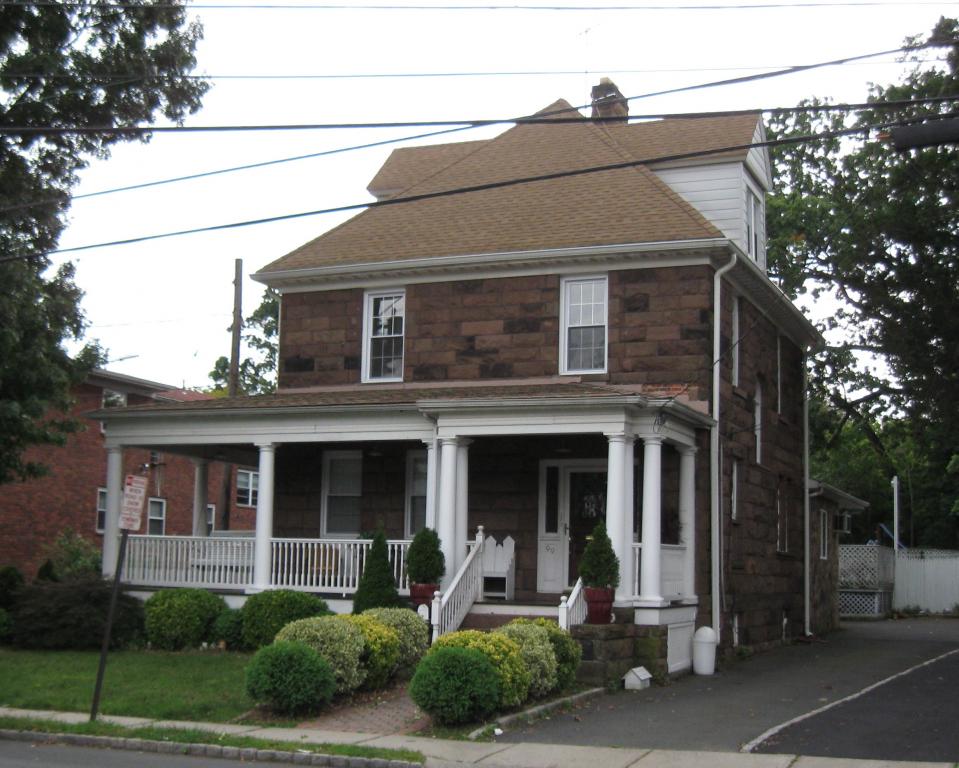 MLS #/Web ID: 2718902