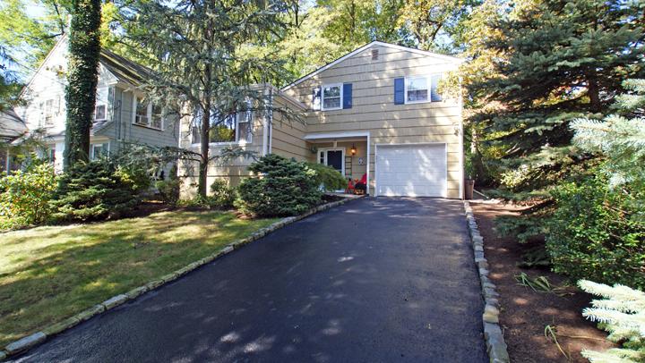 37 MYRTLE AVE