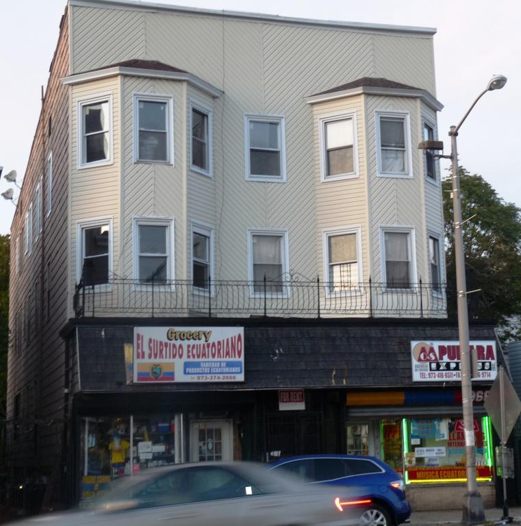 1368 SPRINGFIELD AVE