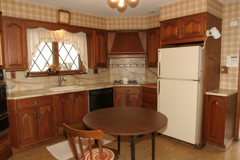 MLS #/Web ID: 2724102