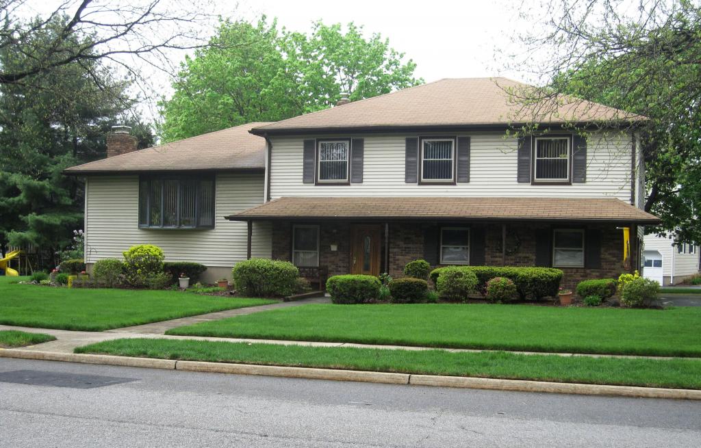 137 WEST PKY